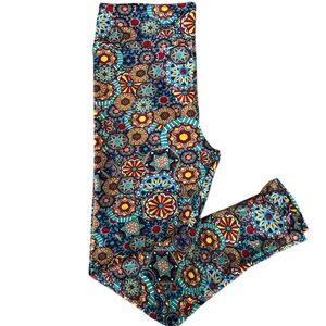LuLaRoe Tall and Curvy Leggings with Vibrant Mosaic Pattern!